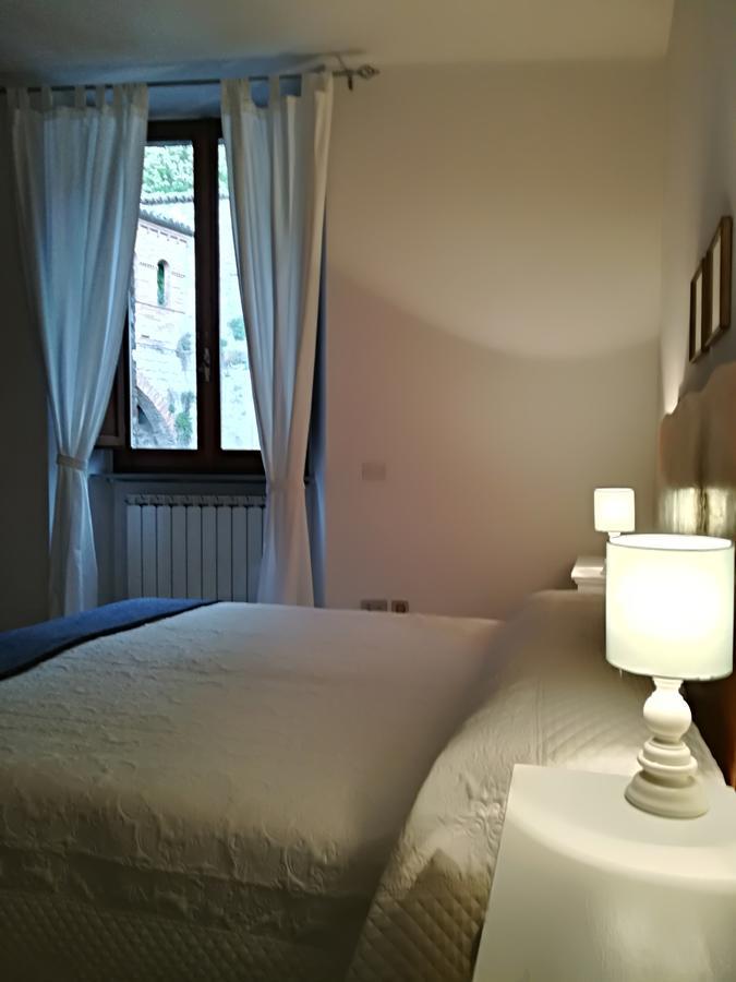Hotel Civico 10 Gubbio Exterior foto